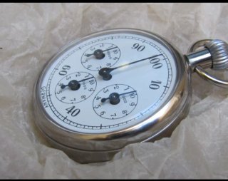 ANTIGUO PODÓMETRO DE BOLSILLO