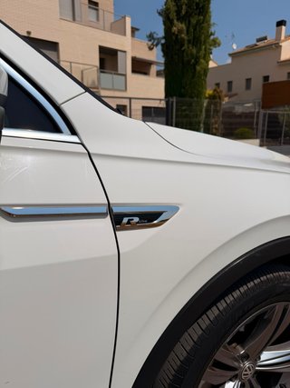 VW Tiguan R-Line 1.5 TSI DSG 150CV Techo