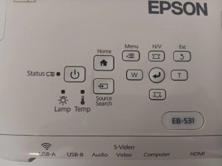 Proyector Epson H719B + REGALO Chromecast