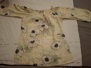 Blusa TRUCCO floral beige y multicolor
