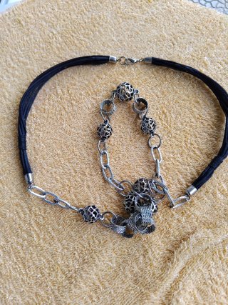 Collar bisutería mujer negro y plata
