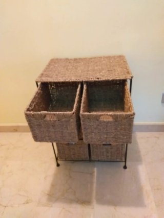 Mueble de mimbre con 6 cajones