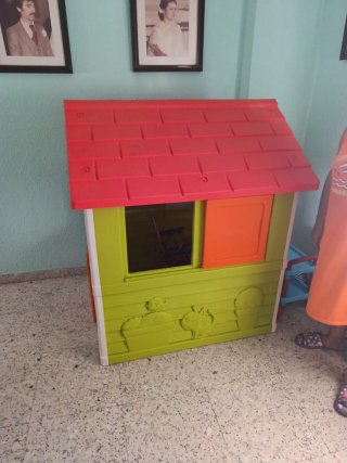 Casita infantil de plástico