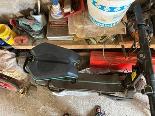 Patineta Eléctrica con Asiento