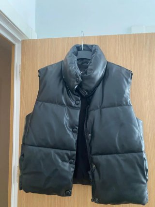 Chaleco ligero  acolchado Zara Talla M