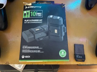 Xbox Series X Pacco completo 2TB, 2 controller, 10 giochi