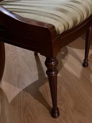 Conjunto mesa de salón y 6 sillas