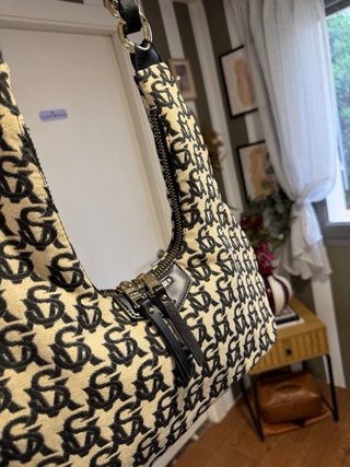 Steve Madden  con cadena dorada