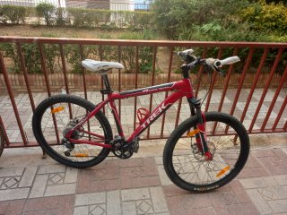 Bicicleta de Montaña Trek Roja