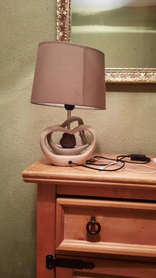 Lámpara de mesa cerámica y tela