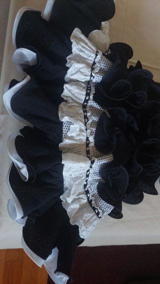 Vestido Flamenco Negro y Blanco