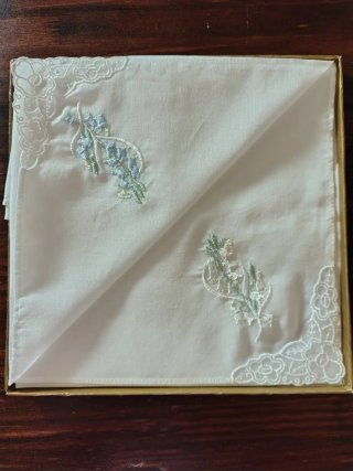 Juego de 2 pañuelos bordados