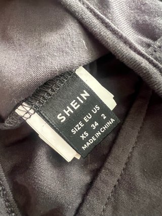 Crop top Shein estilo corsé gris