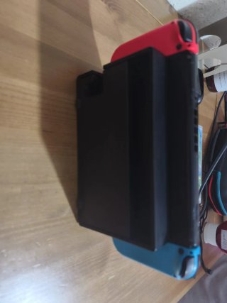 Nintendo Switch Azul y Rojo + Juego Kirby