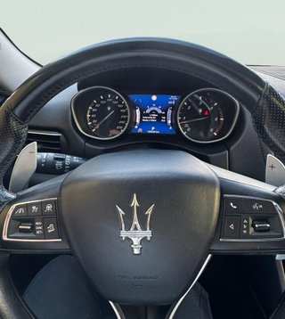 Maserati Levante V6 275 HP D AWD