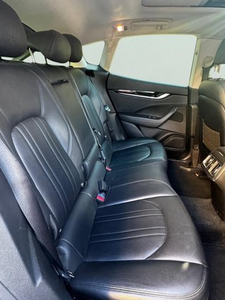 Maserati Levante V6 275 HP D AWD