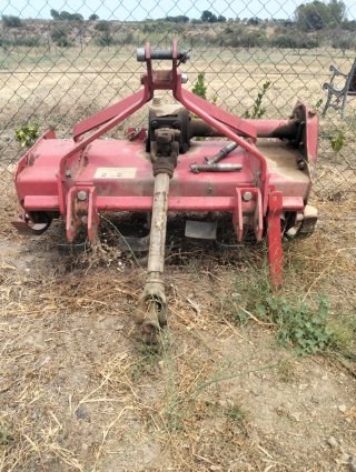 OPORTUNIDAD!!! Pasquali 946 con rotovator y desbro