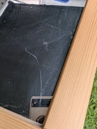 Espejo Montessori con barra de apoyo
