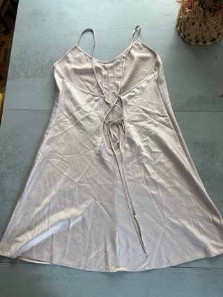 Camisón satinado beige