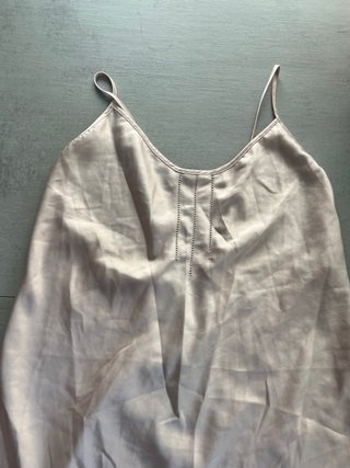 Camisón satinado beige