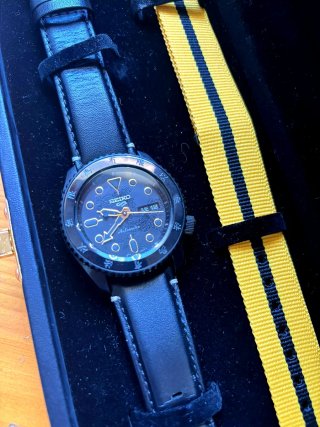 Seiko 5 Sports SRPK39K1 Bruce Lee Edición