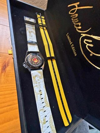 Seiko 5 Sports SRPK39K1 Bruce Lee Edición