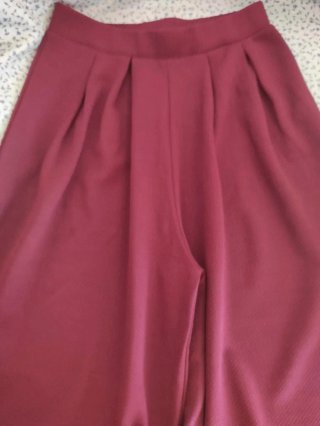 Bermudas granate punto talla M
