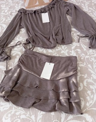 Conjunto Zara Top y Falda