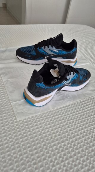 Zapatillas deporte negras y azules Nike Dimsix