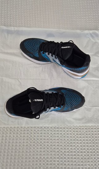 Zapatillas deporte negras y azules Nike Dimsix