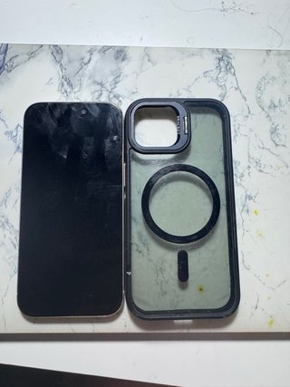 iPhone 15 Amarillo