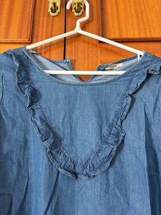 Vestido vaquero con volantes
