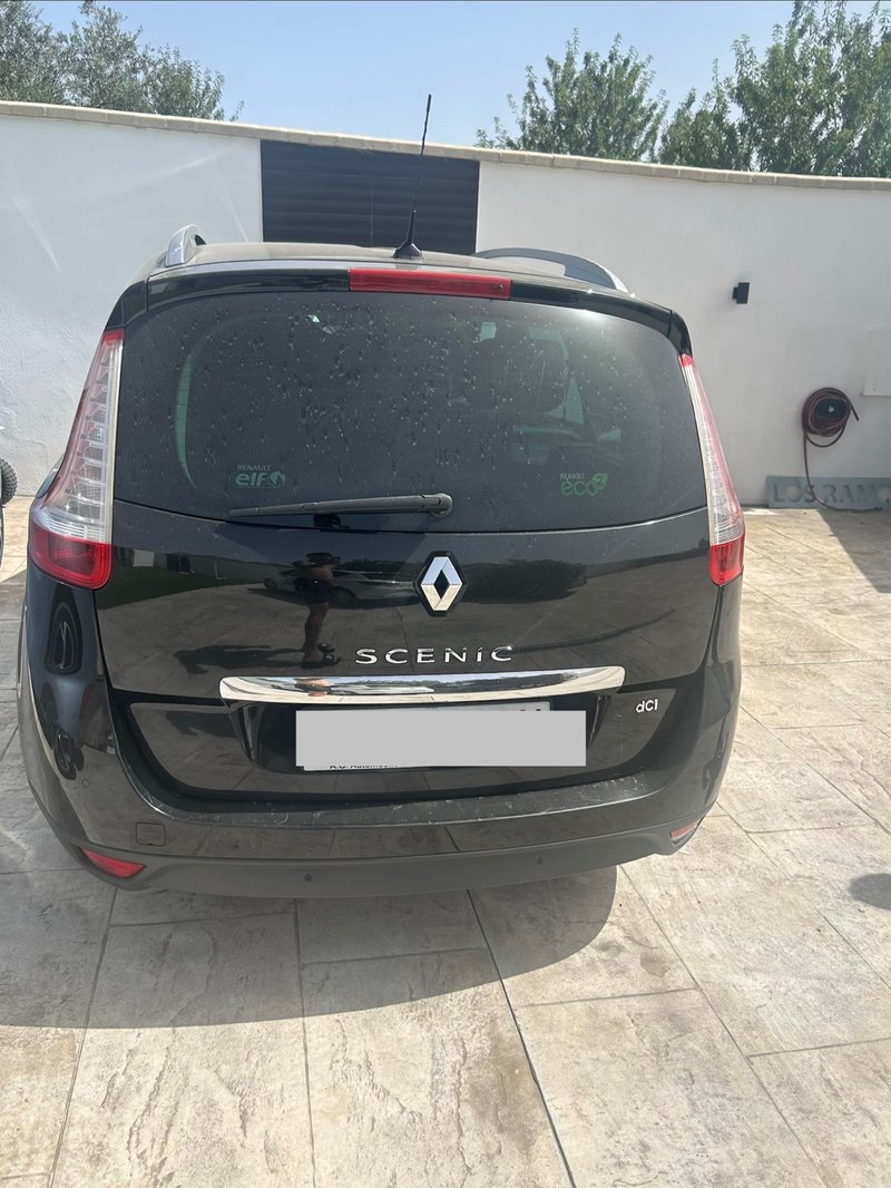 Renault Grand Scenic bose 2013 - foto 1