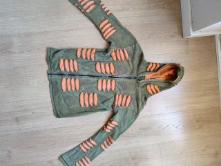 Sudadera con capucha verde y naranja Talla M