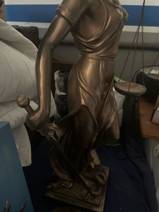 Figura Diosa Justicia Ciega Balanza