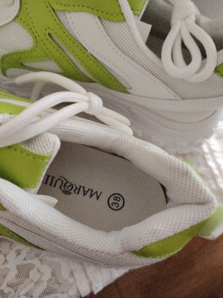 Zapatillas Deportivas Marquíz Blancas y Verdes