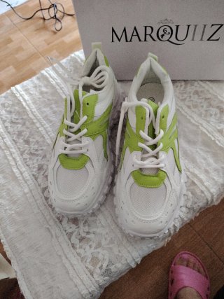 Zapatillas Deportivas Marquíz Blancas y Verdes