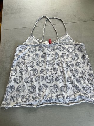 Camiseta tirantes conchas