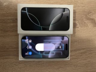 Iphone 16 Pro blanco nuevo