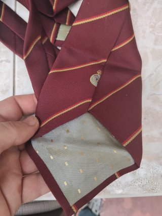 Corbata Real Madrid Vino con Rayas Doradas