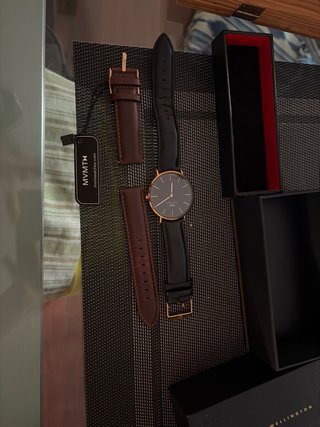 Reloj Daniel Wellington Negro/Dorado