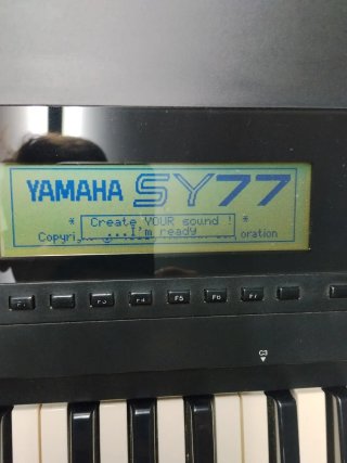 Sintetizador Yamaha SY77