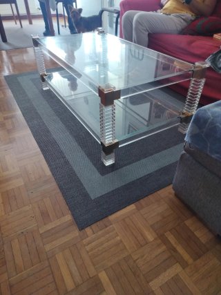 Mesa de centro de cristal y metal dorado