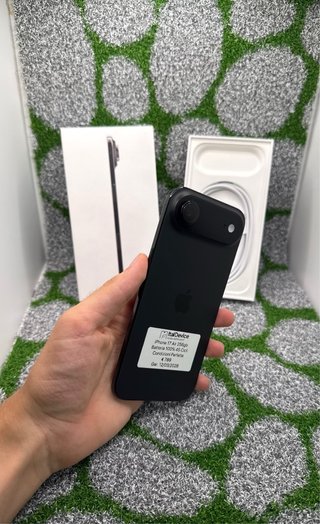 iPhone 17 Air 256gb Nero - 45 cicli Perfetto stato