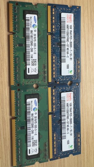 2x Hynix 1GB + 2x Samsung 2GB RAM DDR3