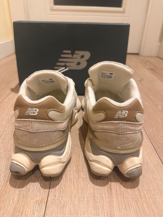 New Balance 9060 T.45 Beige/Gris