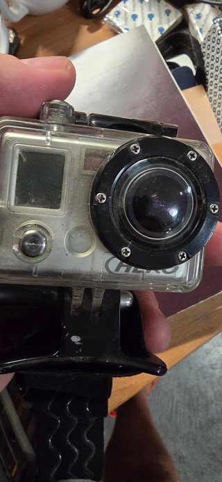 GoPro Hero Clásica con carcasa