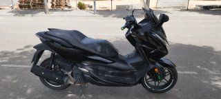 Honda Forza 125 Negra