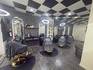 Alquilo puesto de barbero o peluquera