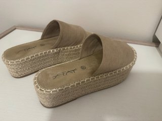 Sandalias Plataforma Esparto Beige
